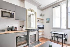 Saint-Lazare, Rue de Liège, Best location very central